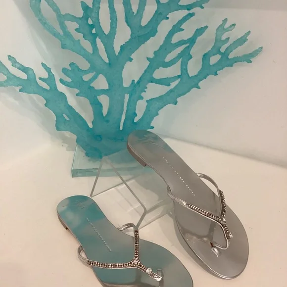 Giuseppe Zanotti NEW Silver Leather Crystal Embellished Thong Sandals Shoes 37